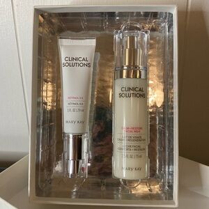 Mary Kay Clinical Solutions Retinol 0.5 Set Retinol & Facial Milk